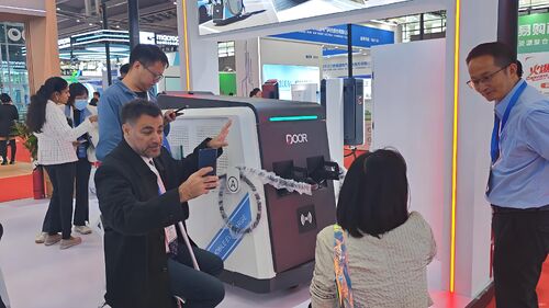 ข่าวล่าสุดของบริษัทเกี่ยวกับ ประตูส่องประกายในงาน Shenzhen International Charging & Battery-Swap Expo ปี 2025